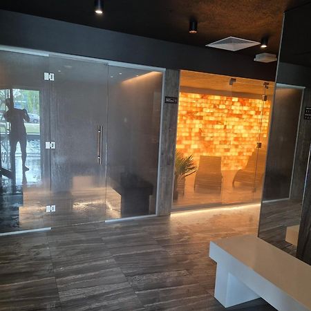 Apartamenty Kasprowicza 20A Klimatyzacja Basen Fintess Sauny Parking Bawialnia Zmywarkataras Wysoki Standard W Pelni Wyposazony Kolberg Exterior foto